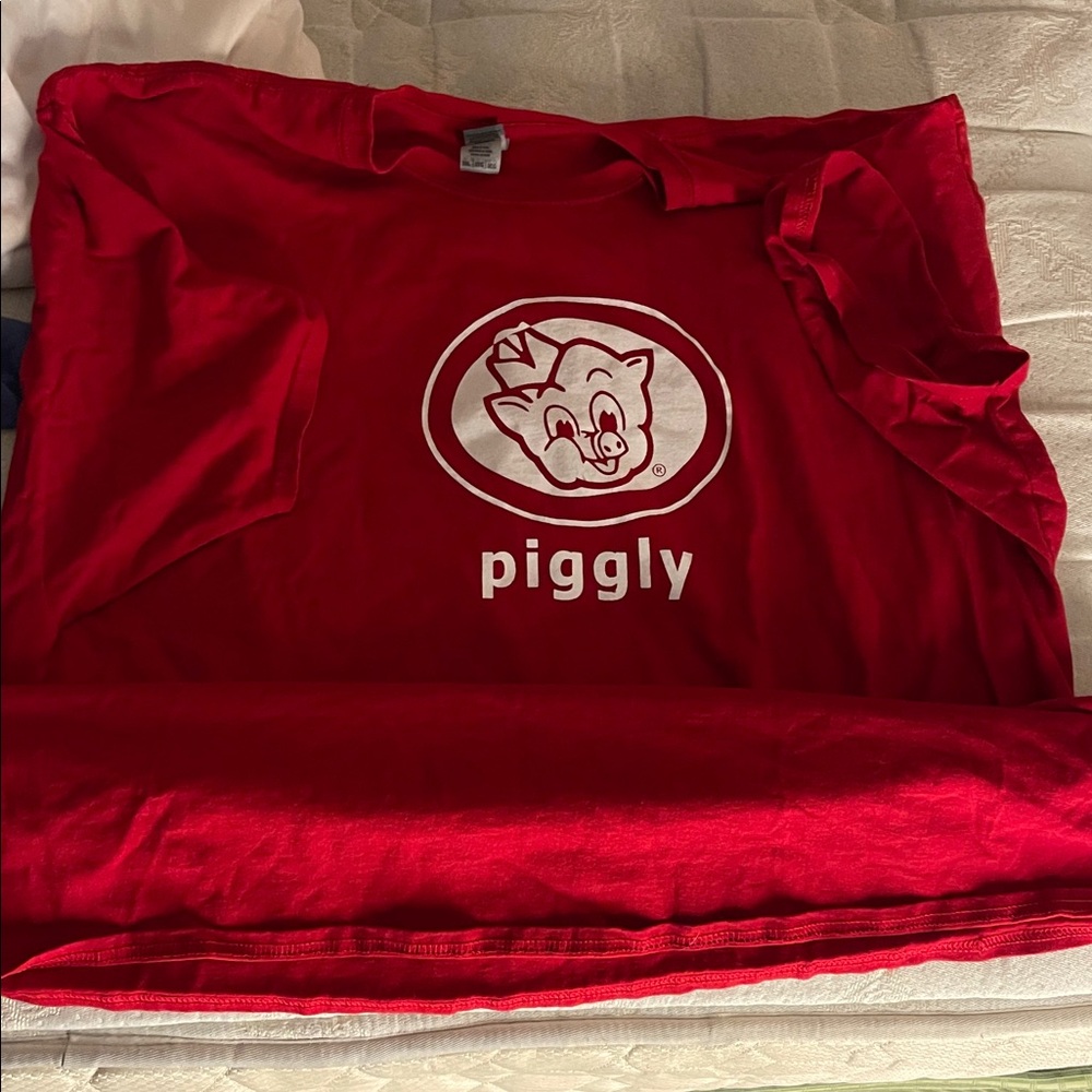 Gildan Red Piggly Short Sleeve Tee